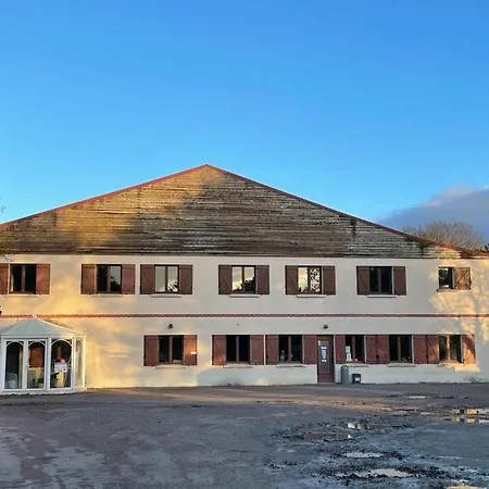 Logement Du Centre Equestre Du Val D'Or Fontaine-sur-Ay Exterior photo