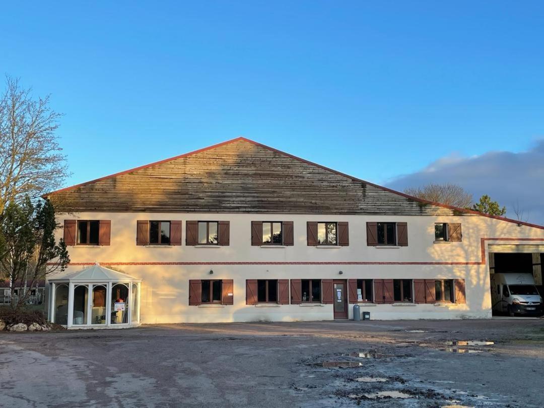Du Centre Equestre Du Val D'or Holiday home Fontaine-sur-Ay